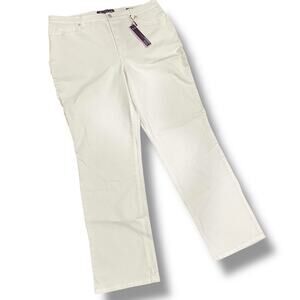 Gloria Vanderbilt Amanda Jeans Size 16 Average White High Rise Tapered Leg